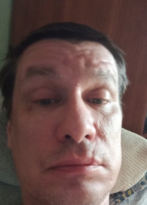Максим из Сарапула 49 лет