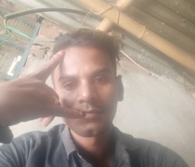 Rose, 28, Kathmandu
