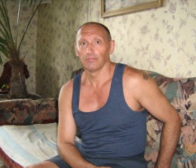 сергей, 68 лет, Кириши