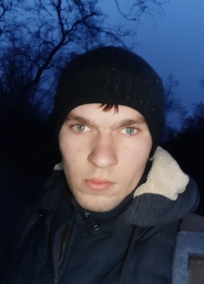 Максим, 23, Россия, Новошахтинск