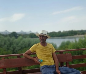 Gigikent, 46, Targu Jiu