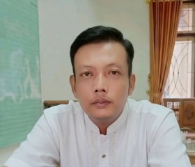 Wahyudi, 39, Pati