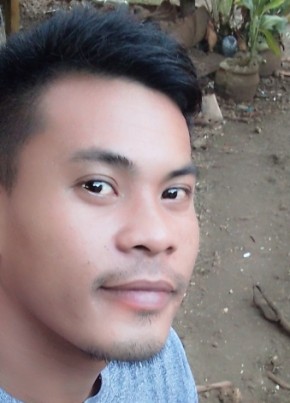 Jovanie Mercado из Sandakan 32 года