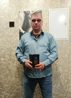 Андрей из Саяногорска 48 лет