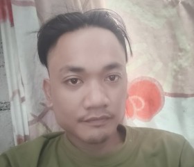 Carlito, 30, Cabanatuan City