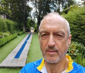 Viktor, 68, Brooklyn