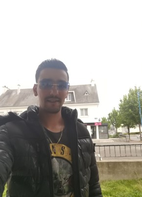 Walid Mejri, 31, République Française, Lanester
