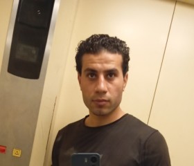 mostafa, 32, Alexandria