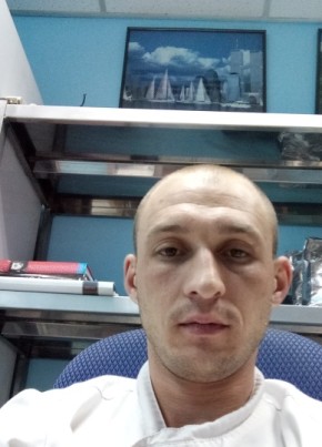 Черняк Сергей , 37, Россия, Молодёжное