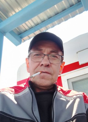 Иван из Ханты-Мансийска 53 года