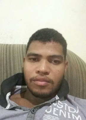 Vitor, 21, República Federativa do Brasil, Paulista