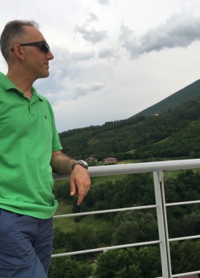 Onur, 46, Republika e Kosovës, Prishtinë