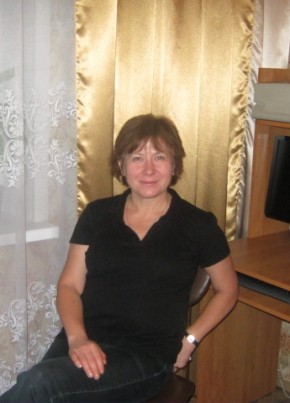 Юлия, 58, Россия, Гатчина