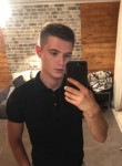 Максим Андреевич, 20, Брянск, ищу: Девушку  от 18  до 25 