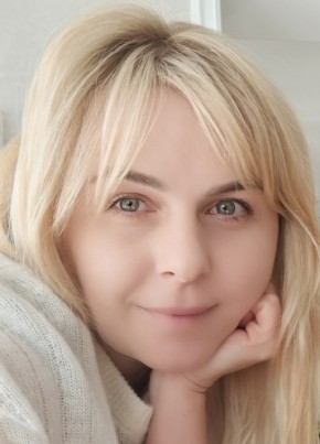Юлия из Ульяновска 42 года
