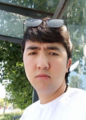 Ёясин из Голышманово 22 года