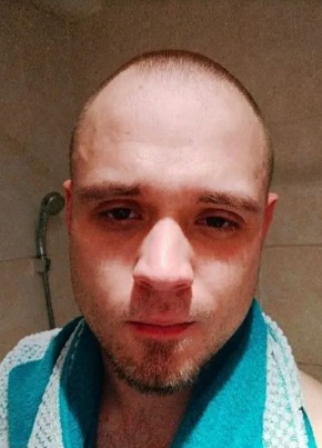 Артур, 29, Россия, Москва