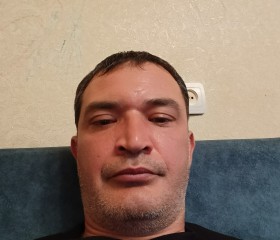 Tamerlan, 18, Xankandi
