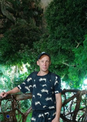 Андрей из Владивостока 45 лет