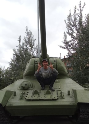 Александр, 18, Россия, Красноярск
