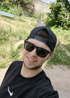 Слава из Торопеца 30 лет