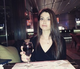 Алена, 35 лет, Санкт-Петербург
