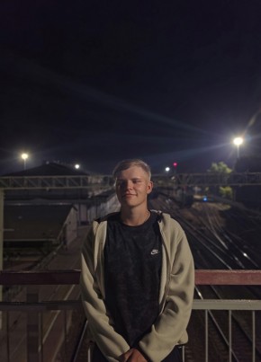 Руслан из Обнинска 18 лет