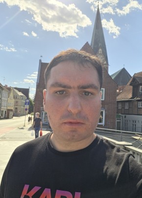 Anatoli из Hamburg 34 года