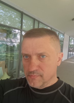 Andre из Stuttgart 50 лет