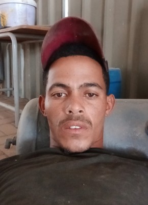 Denilson из Windhoek 28 лет