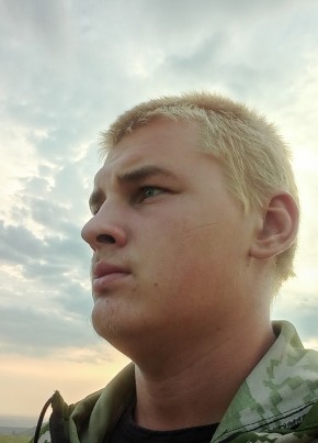 Дмитрий из Петропавловское 18 лет