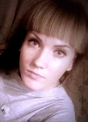 Алена, 30, Россия, Новосибирск