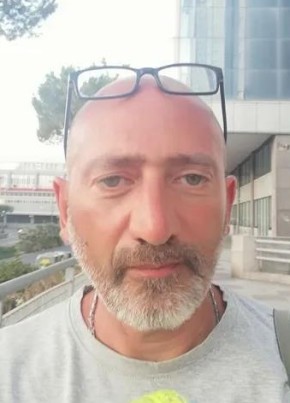 Георгий из Paris 59 лет