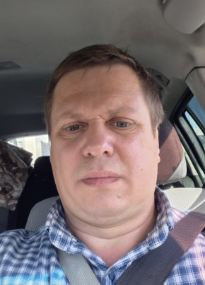 Антон из Москвы 42 года