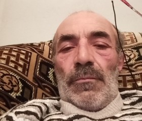 Артем, 60 лет, Հրազդան