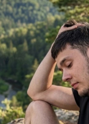 Мухамед из Гатчины 21 год