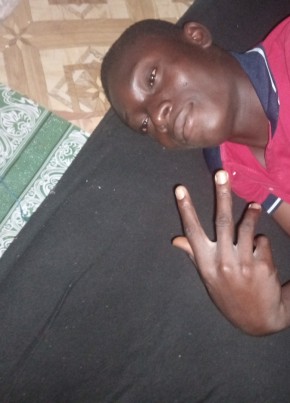 Emmanuel Samuel, 20, Liberia, Zwedru