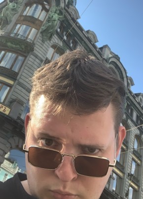 Михаил из New York City 22 года