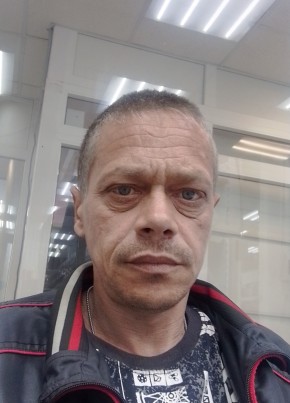 Анатолий из Ефремова 44 года