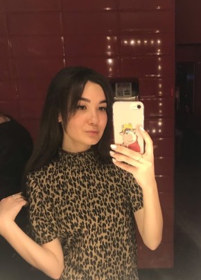 Elena, 23, Россия, Шентала