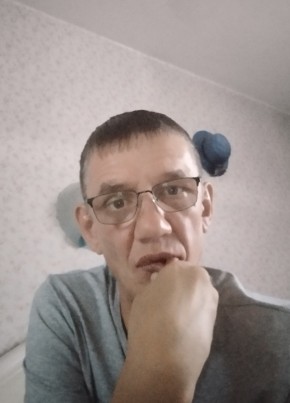 Анатолий из Свирска 53 года