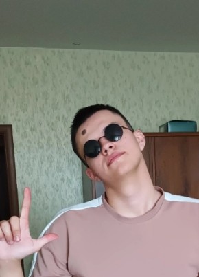 Иван, 21, Россия, Щёлково