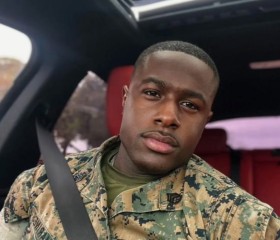 James, 46, Isleworth