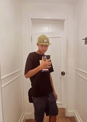 Alex из Lungsod ng San Pablo 18 лет