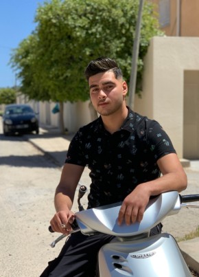 Omar, 20, تونس, البقالطة