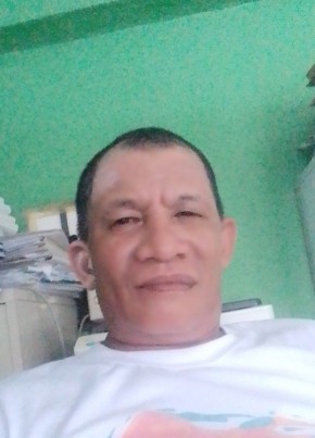 Floro, 51, Pilipinas, Palo