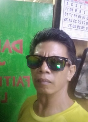Raymund Bahil, 43, Pilipinas, Maynila