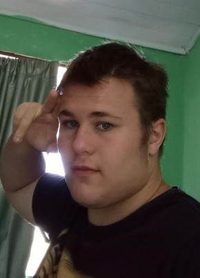Erikjosr из Rio do Sul 18 лет