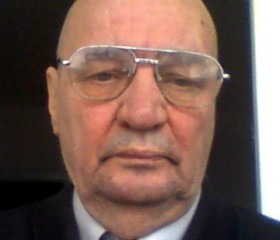 толя, 69 лет, Псков
