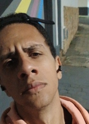 Joao из Avaré 26 лет